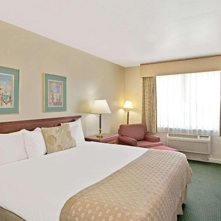 Ramada By Wyndham Draper, Utah Hotel Exterior photo