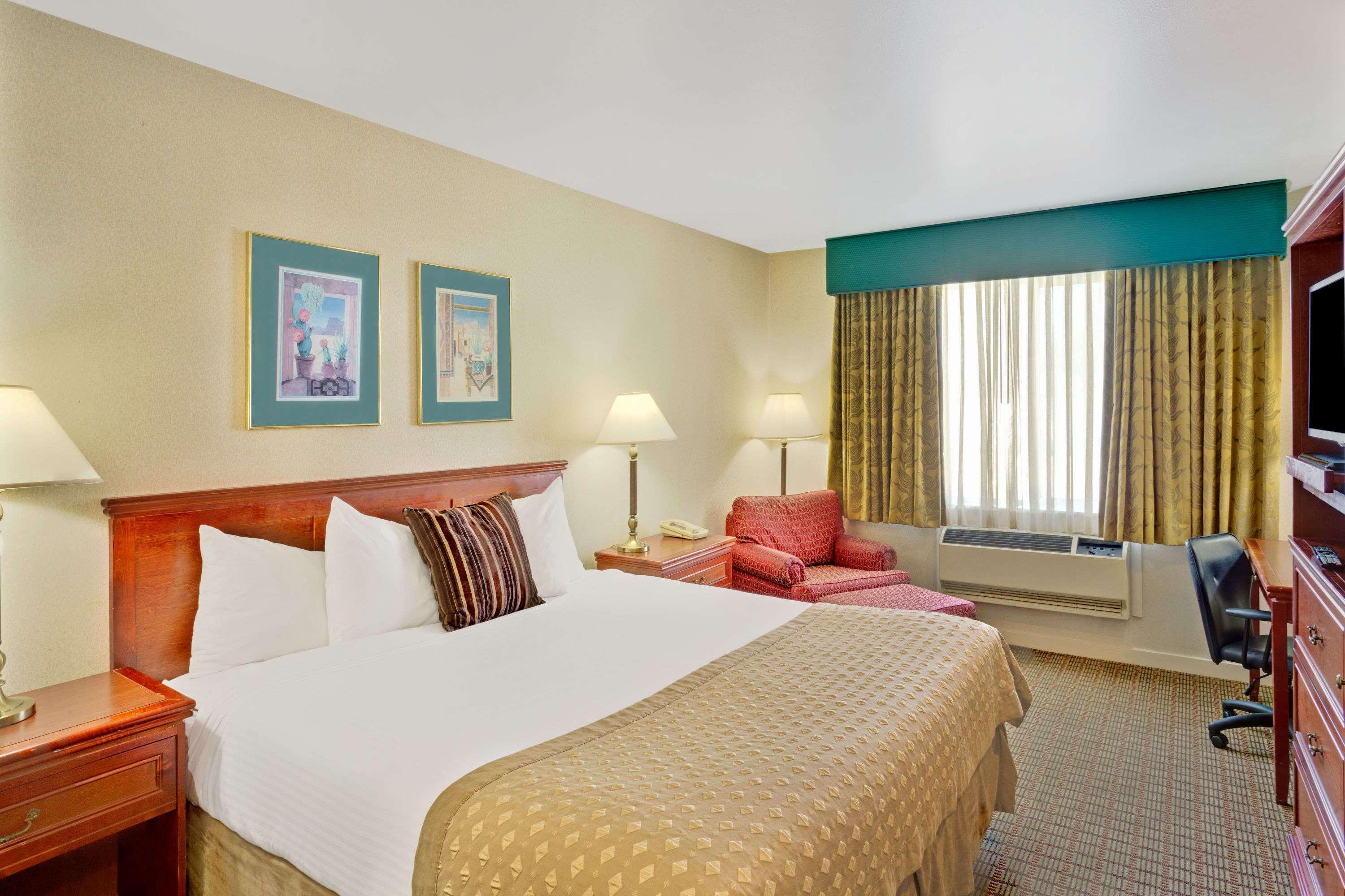 Ramada By Wyndham Draper, Utah Hotel Exterior photo